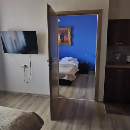 Nocleg ze śniadaniem Dolphin House 4*
