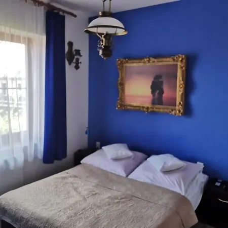 Dolphin House ليبا