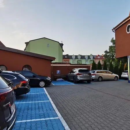 فندق مبيت وإفطار Dolphin House 4*