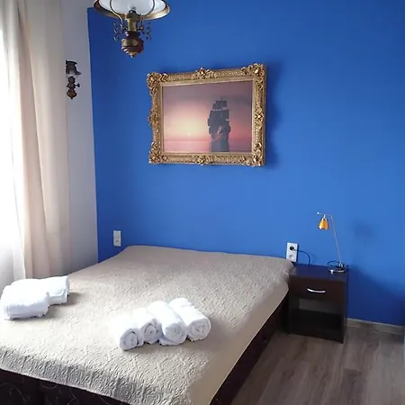 Dolphin House فندق مبيت وإفطار ليبا