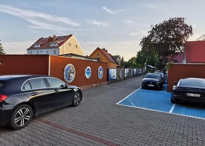 Dolphin House Отель типа 