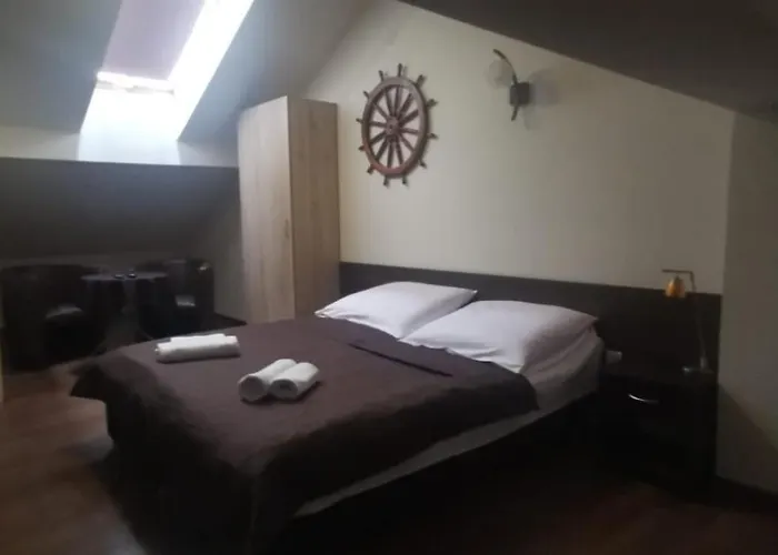 Dolphin House Nocleg ze śniadaniem Łeba